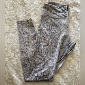 Nike Snakeskin Pattern leggings